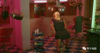 娱乐吃瓜酱误入理发店,娱乐吃瓜酱意外开启搞笑剪发之旅